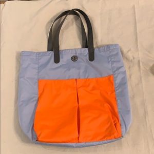 Lululemon tote bag